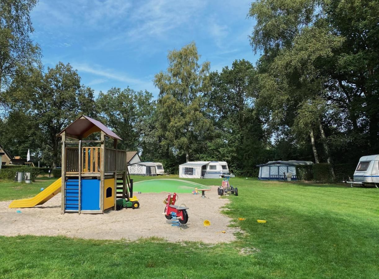 Camping de Vinkenkamp Lieren Bagian luar foto